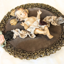 Load image into Gallery viewer, Baby Jesus with Round Pillow