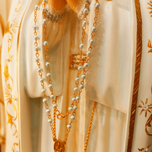 Load image into Gallery viewer, Blue Pearl Rosary