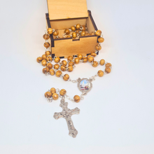 Cargar imagen en el visor de la galería, Olive Wood Rosary in Fatima Apparitions Wooden Keepsake Box
