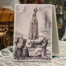 Load image into Gallery viewer, Wood Plaque Apparitions of Our Lady of Fatima