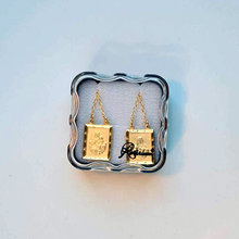 Load image into Gallery viewer, Golden Scapular - Our Lady of Mount Carmel and Sacred Heart of Jesus