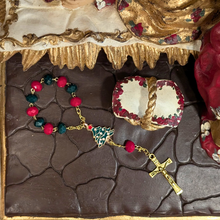 Load image into Gallery viewer, Christmas Decade Rosary
