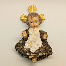 Load image into Gallery viewer, Dressed Baby Jesus with Pillow [Premium] - 3.94&#39;&#39; | 10cm
