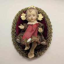 Load image into Gallery viewer, Dressed Baby Jesus with Pillow [Premium] - 4.72&#39;&#39; | 12cm
