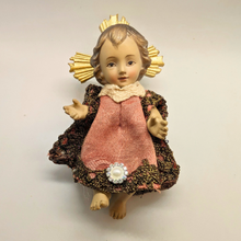 Load image into Gallery viewer, Dressed Baby Jesus with Pillow [Premium] - 4.72&#39;&#39; | 12cm
