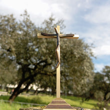 Load image into Gallery viewer, Centennial Standing Crucifix - 4.3&#39;&#39; | 11cm
