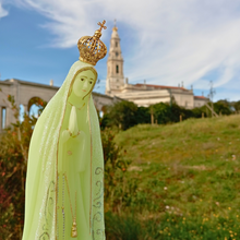 Load image into Gallery viewer, Luminous Our Lady of Fatima [ 11.8 | 30cm]
