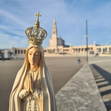 Load image into Gallery viewer, Pilgrim Our Lady of Fatima [Special Edition]
