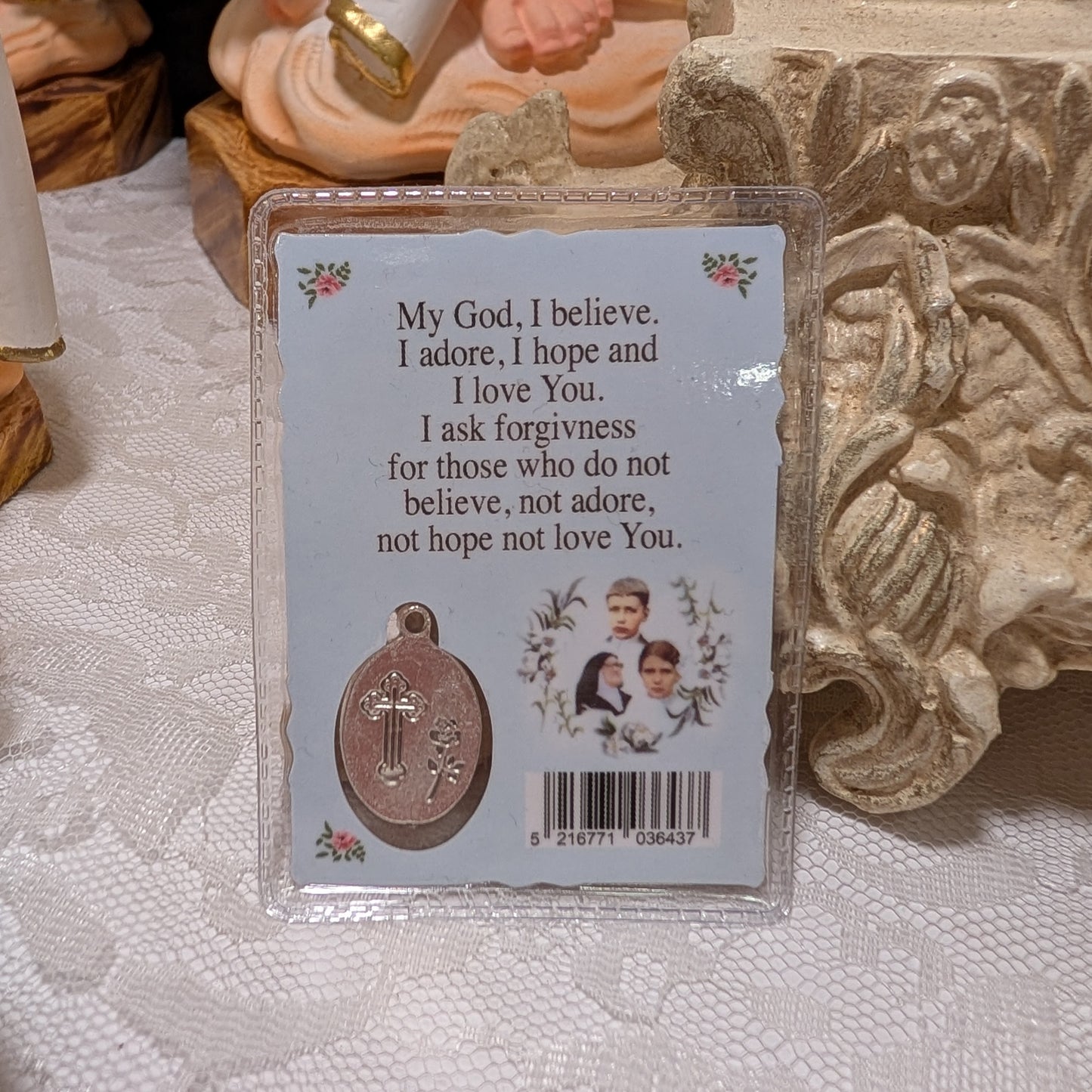 Laminated Fatima Prayer Card with Apparitions Medal