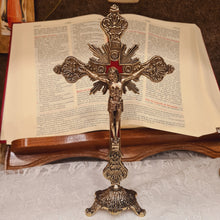 Load image into Gallery viewer, Standing Crucifix - 8.3&#39;&#39; | 21cm [Metal]
