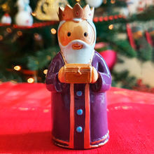 Cargar imagen en el visor de la galería, Children’s Nativity Set with Stable (9 Pieces)
