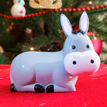 Cargar imagen en el visor de la galería, Children’s Nativity Set with Stable (9 Pieces)
