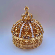 Load image into Gallery viewer, Crown Jewelry Box
