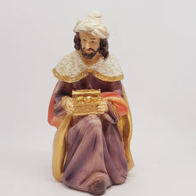 Load image into Gallery viewer, Melchior - Loja Esperanca Exclusive Nativity Scene
